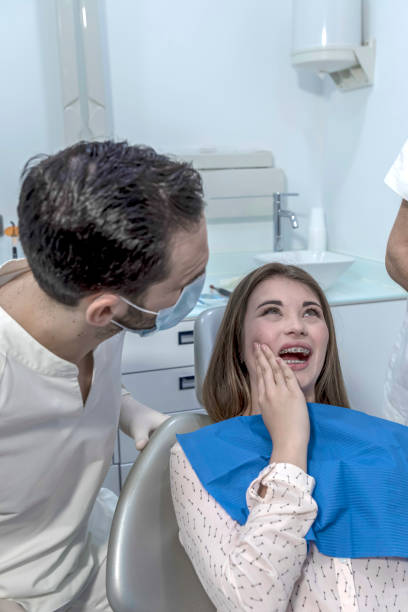 Best Emergency Broken Tooth Repair in Crofton, MD